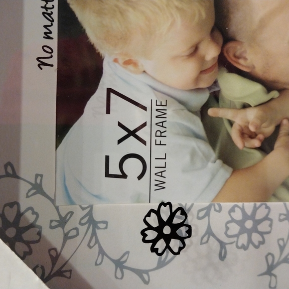 Green Tree Gallery shadow box style picture frame. - Picture 2 of 5